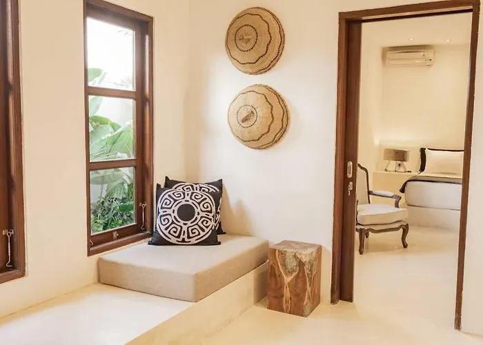 Luxury 2 Bedrooms Putih Pererenan * Canggu