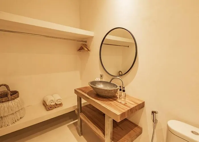 Villa Luxury 2 Bedrooms Putih Pererenan Canggu